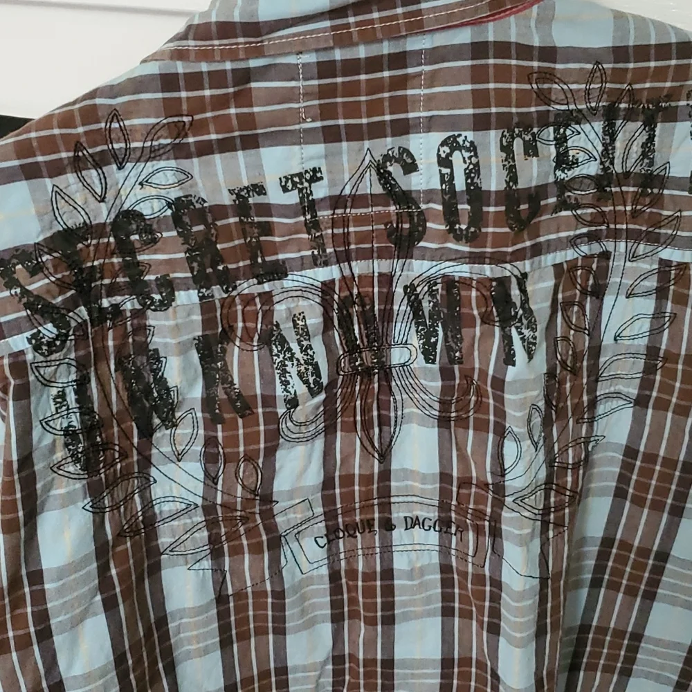 Cloque & Dagger short sleeve shirt - Picture 7 of 8